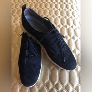 Cole Haan Zer0grand black suede lace-up women shoes. Size 8.